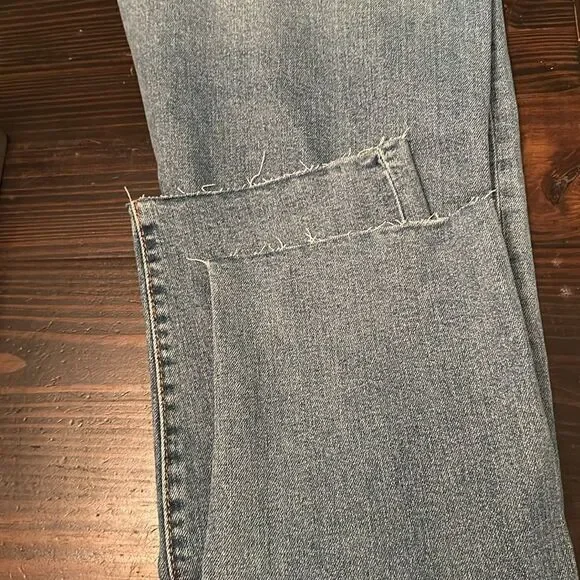 Levi’s Womens High Rise Wedgie Straight Leg Raw Hem Denim Blue Jeans - Picture 5 of 12